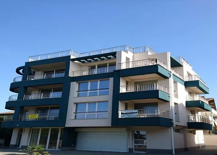 Lora - アパート ツァレヴォ